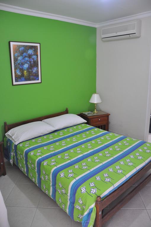 Santa Barbara Hotel Country Villavicencio Zimmer foto
