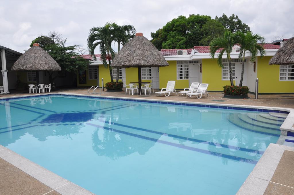 Santa Barbara Hotel Country Villavicencio Exterior foto