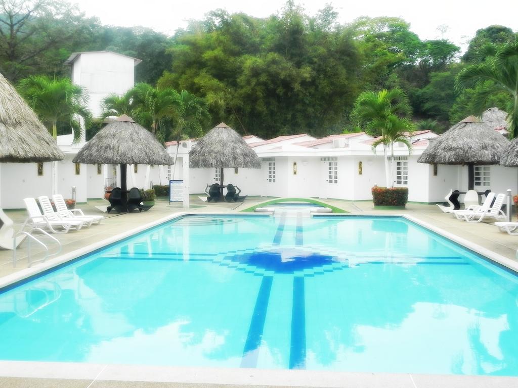 Santa Barbara Hotel Country Villavicencio Exterior foto